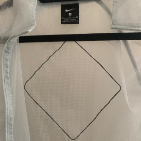 Nike jacket - Picture 2 of 2